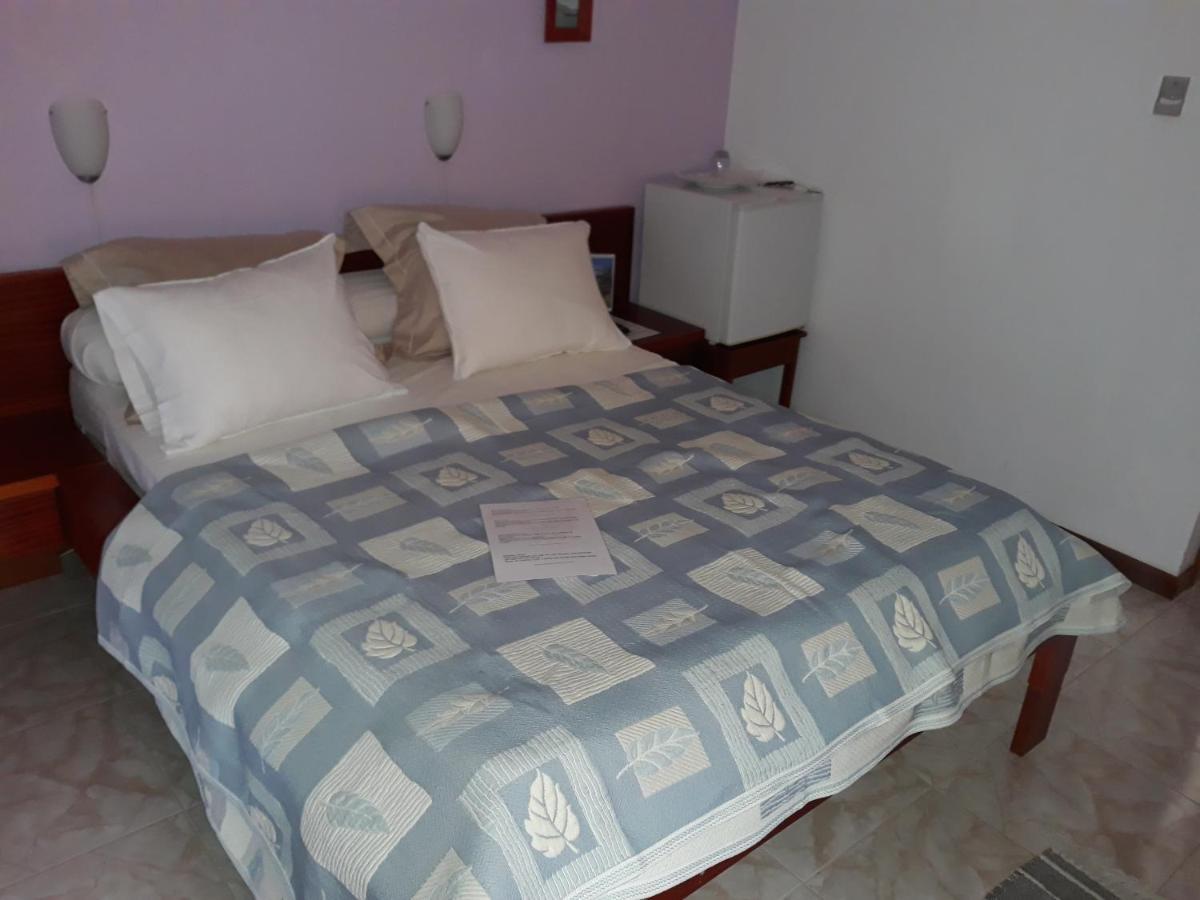 Bed and Breakfast Yria Residencial Porto Novo Esterno foto