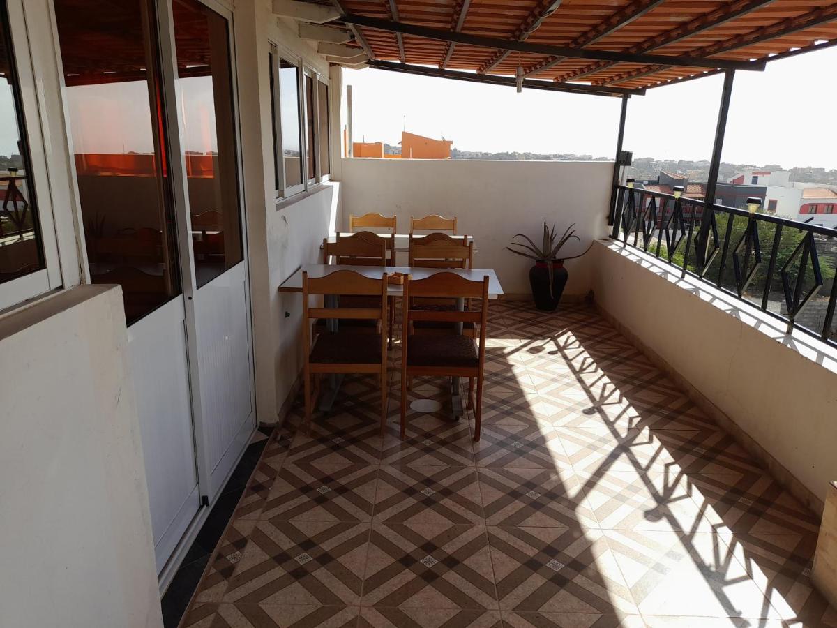 Bed and Breakfast Yria Residencial Porto Novo Esterno foto