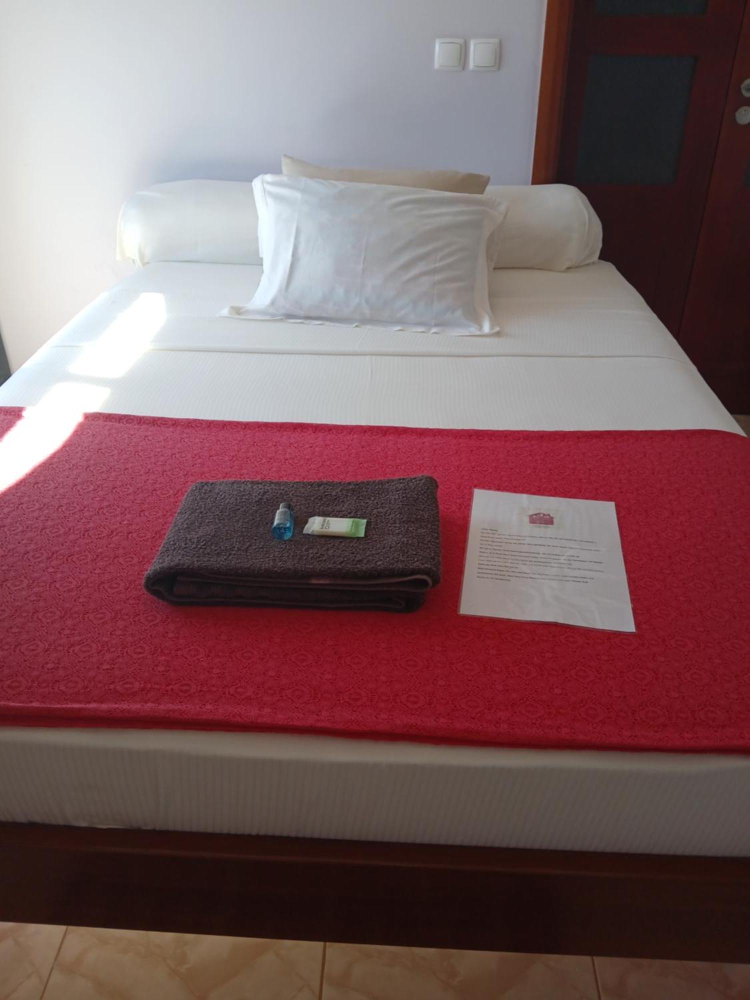 Bed and Breakfast Yria Residencial Porto Novo Esterno foto