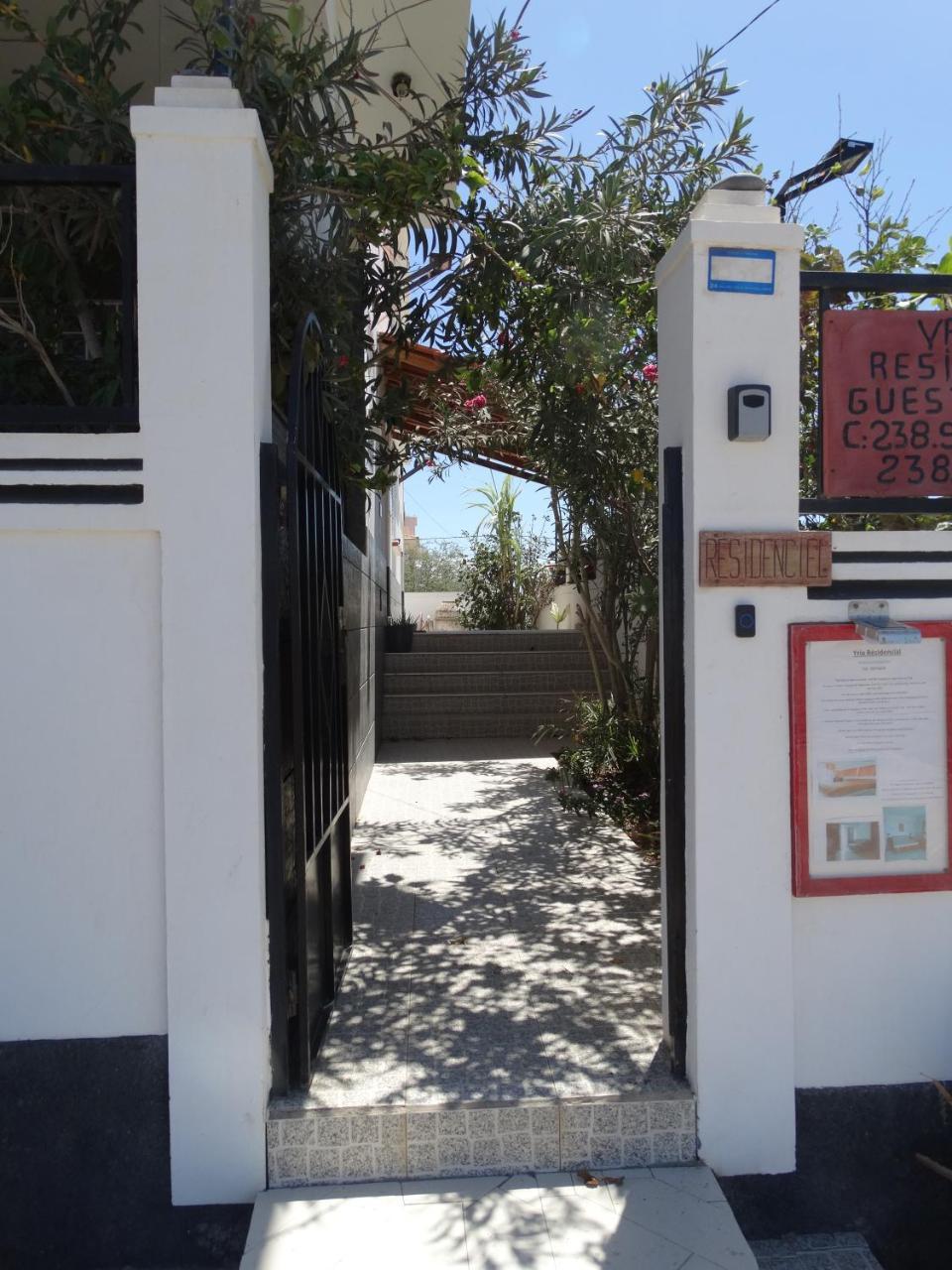 Bed and Breakfast Yria Residencial Porto Novo Esterno foto